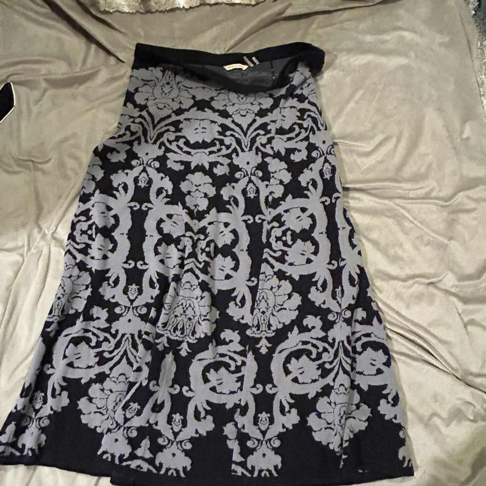 Soft surroundings grey and black sweater skirt Aline in size 18-20